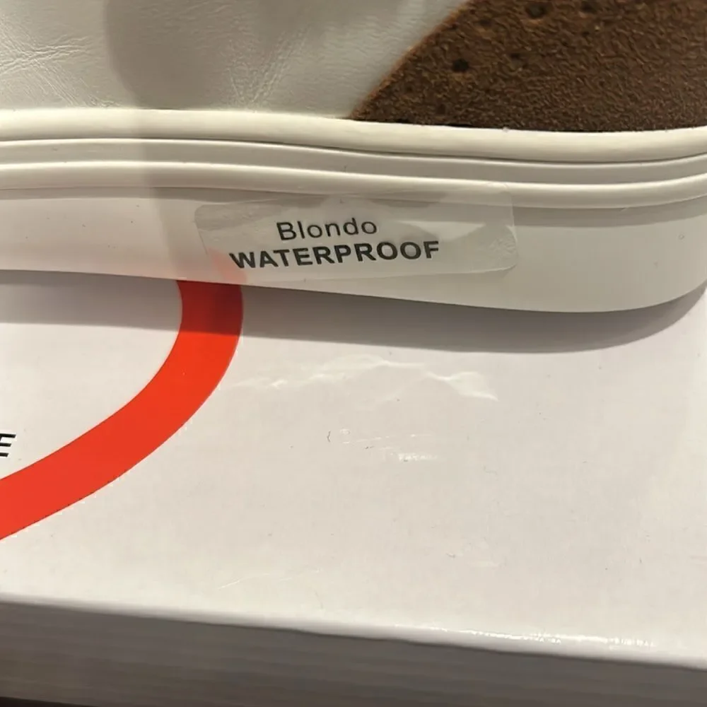 NWT Blondo White/Camel Leather Waterproof High tops, Size 7.5